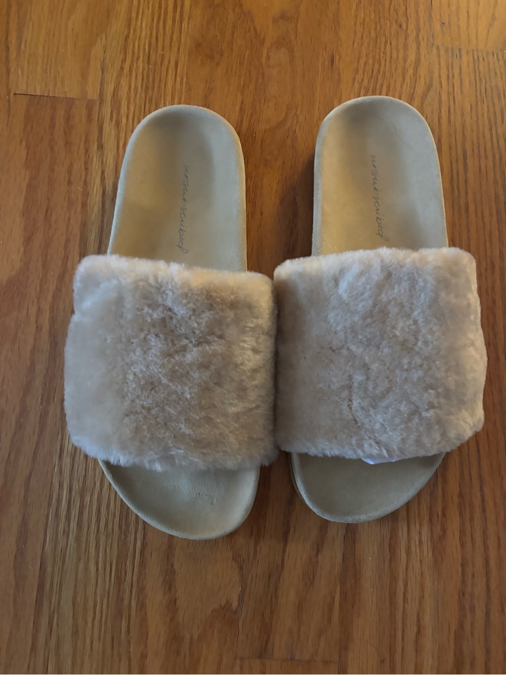 Unsubscribed faux fur slippers - made in Italy